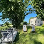 Le Nid Du Coucou Bed & Breakfast