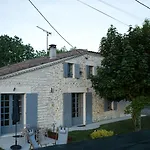 Le Nid Du Coucou Bed & Breakfast