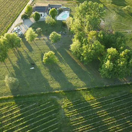 Le Nid Du Coucou Bed & Breakfast