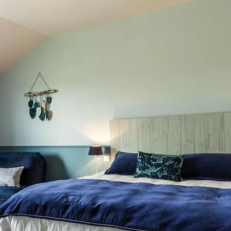 Le Nid Du Coucou Bed & Breakfast 3*