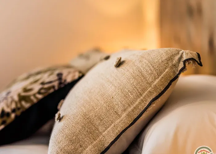 فندق مبيت وإفطار Le Nid Du Coucou 3*