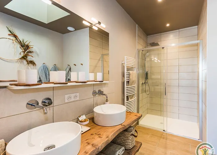 Le Nid Du Coucou فندق مبيت وإفطار 3*